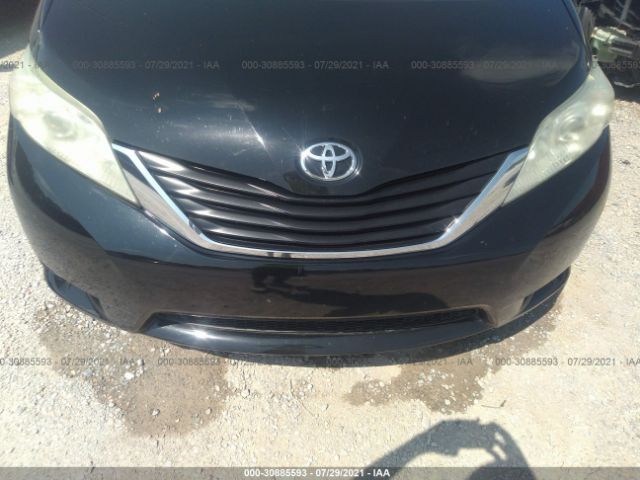 Photo 5 VIN: 5TDKK3DC7BS132570 - TOYOTA SIENNA 