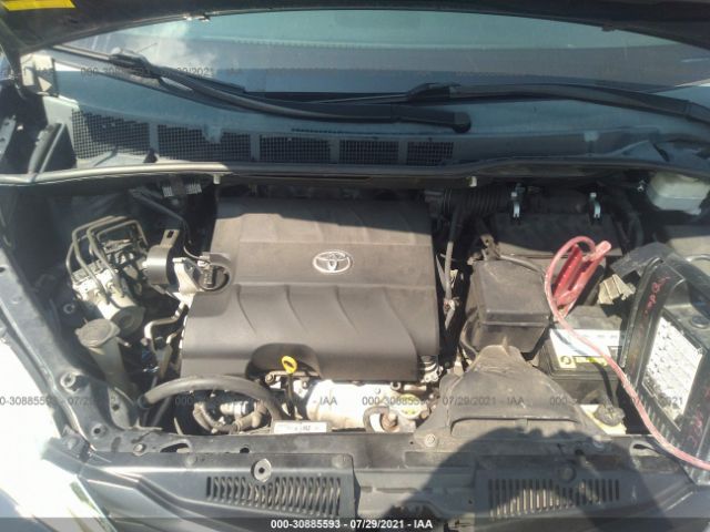 Photo 9 VIN: 5TDKK3DC7BS132570 - TOYOTA SIENNA 