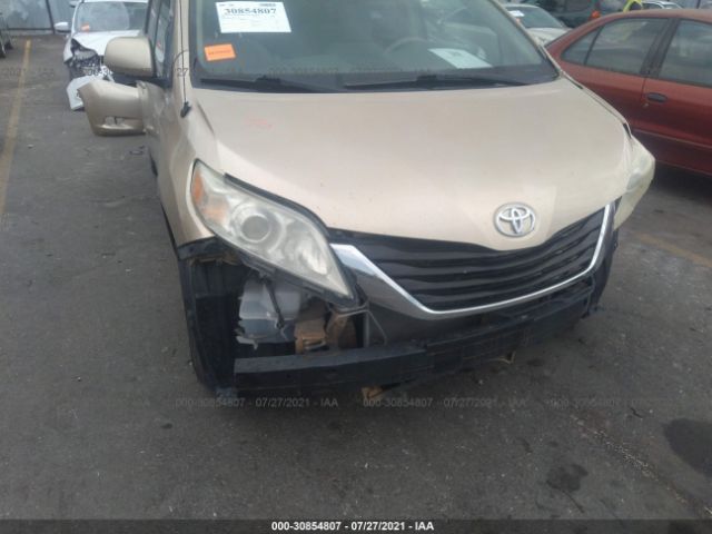 Photo 5 VIN: 5TDKK3DC7BS158697 - TOYOTA SIENNA 