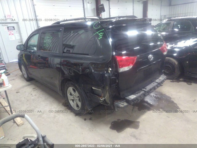 Photo 2 VIN: 5TDKK3DC7BS161227 - TOYOTA SIENNA 