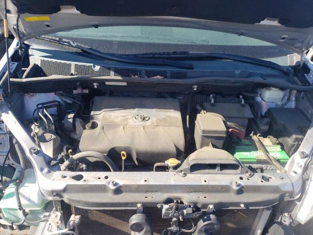 Photo 11 VIN: 5TDKK3DC7CS176523 - TOYOTA SIENNA LE 