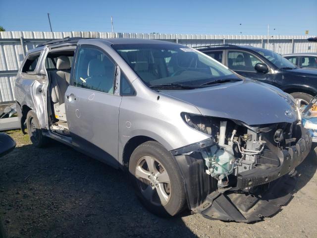 Photo 3 VIN: 5TDKK3DC7CS176523 - TOYOTA SIENNA LE 