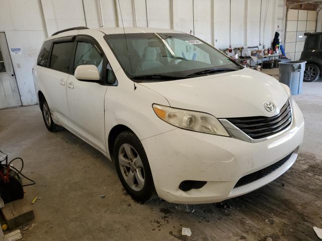 Photo 3 VIN: 5TDKK3DC7CS178059 - TOYOTA SIENNA LE 