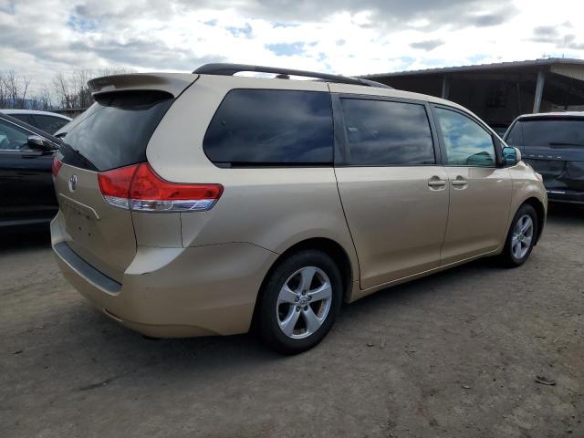 Photo 2 VIN: 5TDKK3DC7CS182385 - TOYOTA SIENNA LE 