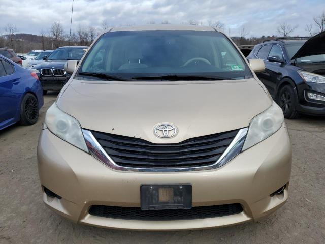 Photo 4 VIN: 5TDKK3DC7CS182385 - TOYOTA SIENNA LE 