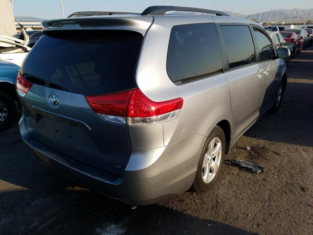 Photo 3 VIN: 5TDKK3DC7CS182712 - TOYOTA SIENNA LE 