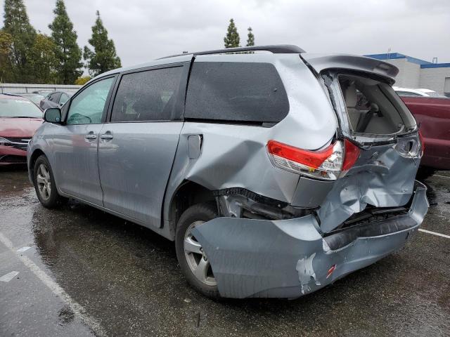 Photo 1 VIN: 5TDKK3DC7CS203137 - TOYOTA SIENNA LE 