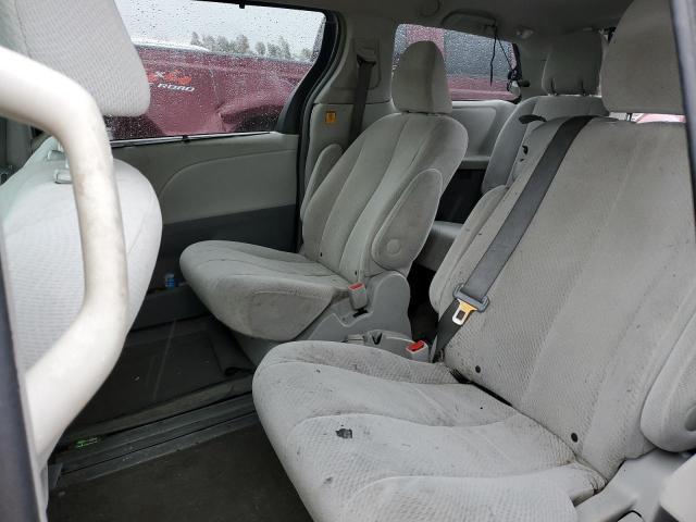 Photo 10 VIN: 5TDKK3DC7CS203137 - TOYOTA SIENNA LE 