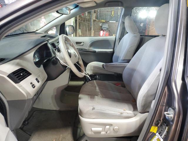 Photo 6 VIN: 5TDKK3DC7CS211464 - TOYOTA SIENNA LE 