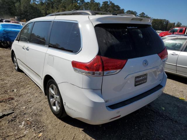 Photo 2 VIN: 5TDKK3DC7CS216423 - TOYOTA SIENNA LE 