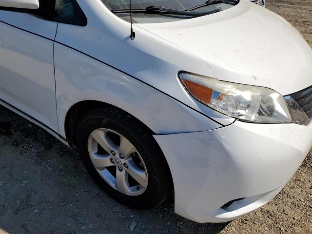 Photo 8 VIN: 5TDKK3DC7CS216423 - TOYOTA SIENNA LE 