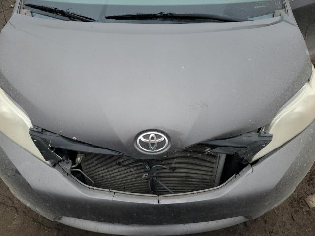 Photo 11 VIN: 5TDKK3DC7CS235537 - TOYOTA SIENNA LE 