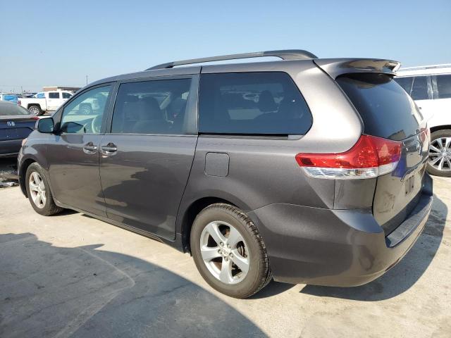 Photo 1 VIN: 5TDKK3DC7CS235652 - TOYOTA SIENNA LE 