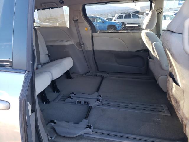 Photo 5 VIN: 5TDKK3DC7CS245856 - TOYOTA SIENNA LE 