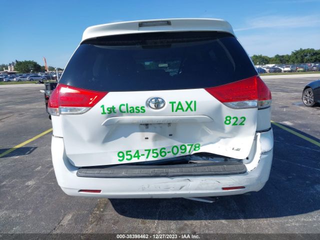 Photo 5 VIN: 5TDKK3DC7CS255142 - TOYOTA SIENNA 