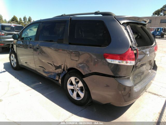 Photo 2 VIN: 5TDKK3DC7CS278422 - TOYOTA SIENNA 