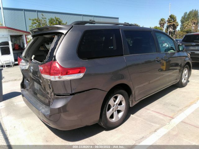 Photo 3 VIN: 5TDKK3DC7CS278422 - TOYOTA SIENNA 