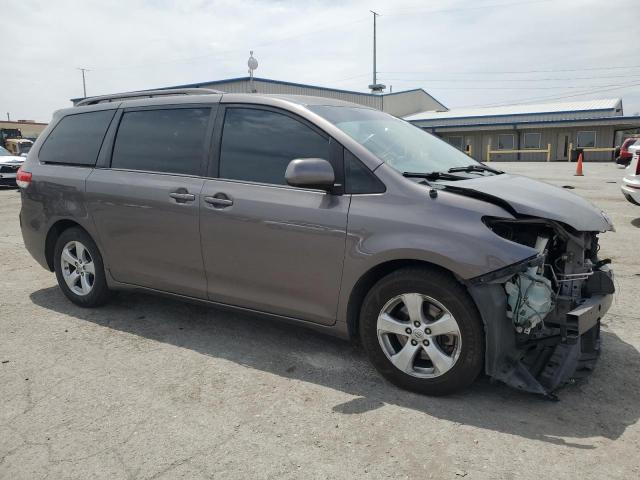 Photo 3 VIN: 5TDKK3DC7DS289518 - TOYOTA SIENNA LE 