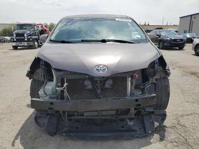 Photo 4 VIN: 5TDKK3DC7DS289518 - TOYOTA SIENNA LE 