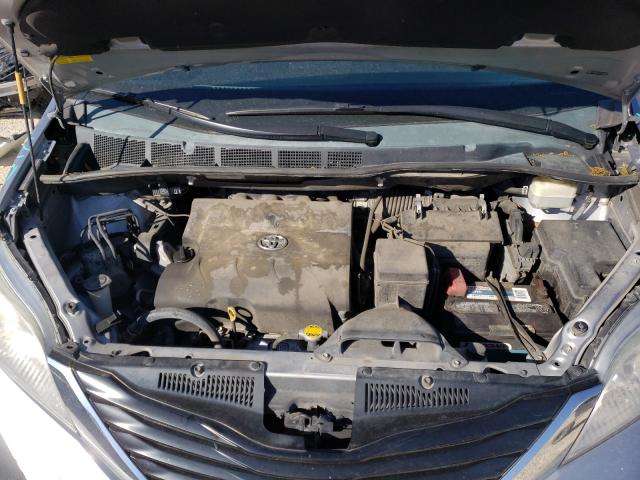 Photo 6 VIN: 5TDKK3DC7DS300162 - TOYOTA SIENNA LE 