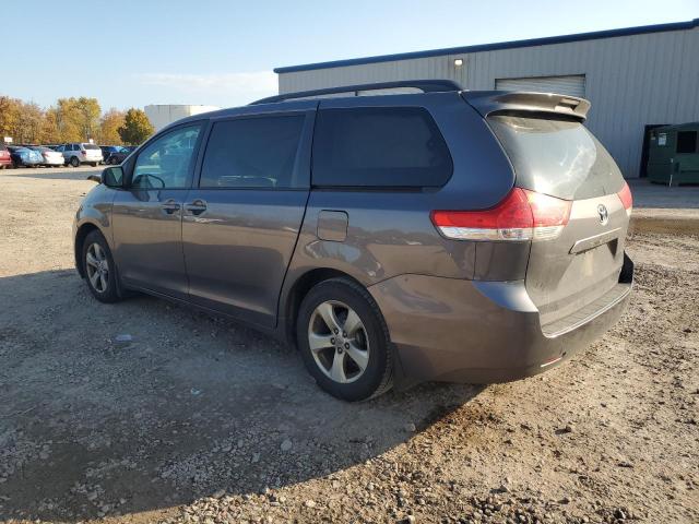 Photo 1 VIN: 5TDKK3DC7DS329354 - TOYOTA SIENNA LE 