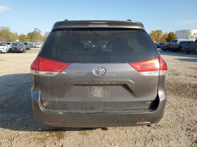 Photo 5 VIN: 5TDKK3DC7DS329354 - TOYOTA SIENNA LE 