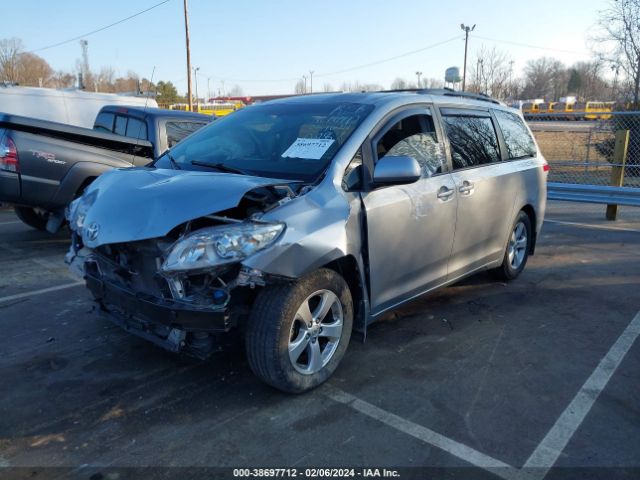 Photo 1 VIN: 5TDKK3DC7DS330987 - TOYOTA SIENNA 