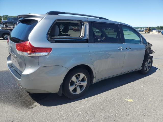 Photo 2 VIN: 5TDKK3DC7DS340029 - TOYOTA SIENNA LE 