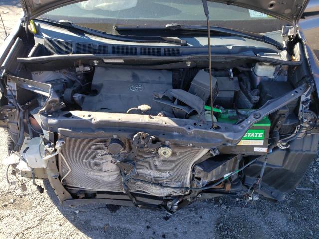 Photo 6 VIN: 5TDKK3DC7DS359647 - TOYOTA SIENNA LE 