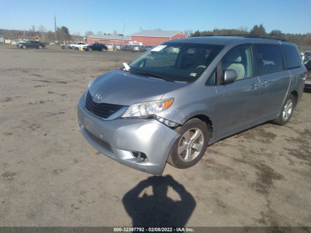 Photo 5 VIN: 5TDKK3DC7DS399386 - TOYOTA SIENNA 