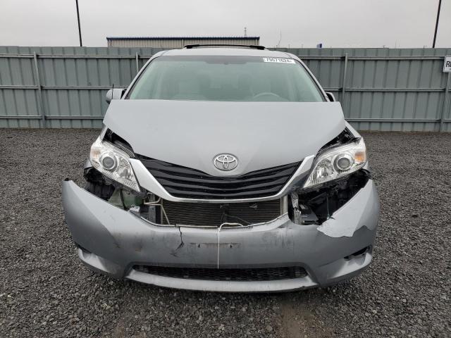 Photo 4 VIN: 5TDKK3DC7ES407004 - TOYOTA SIENNA LE 