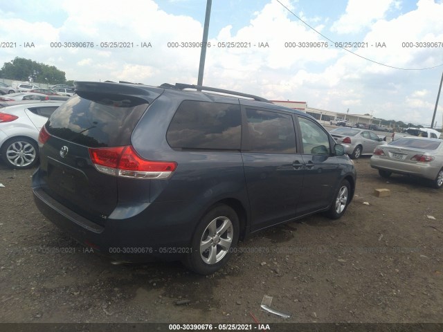 Photo 3 VIN: 5TDKK3DC7ES433067 - TOYOTA SIENNA 