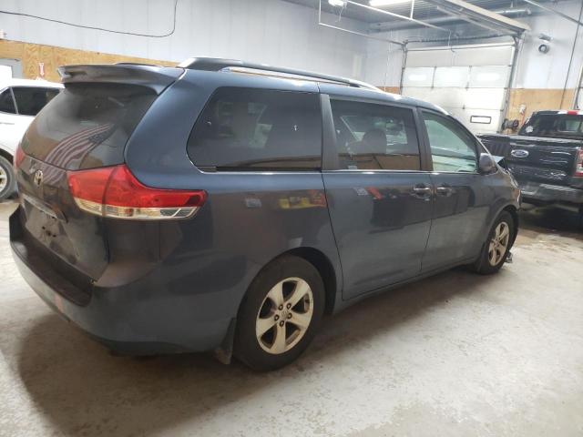 Photo 2 VIN: 5TDKK3DC7ES435059 - TOYOTA SIENNA LE 