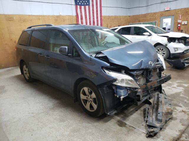 Photo 3 VIN: 5TDKK3DC7ES435059 - TOYOTA SIENNA LE 