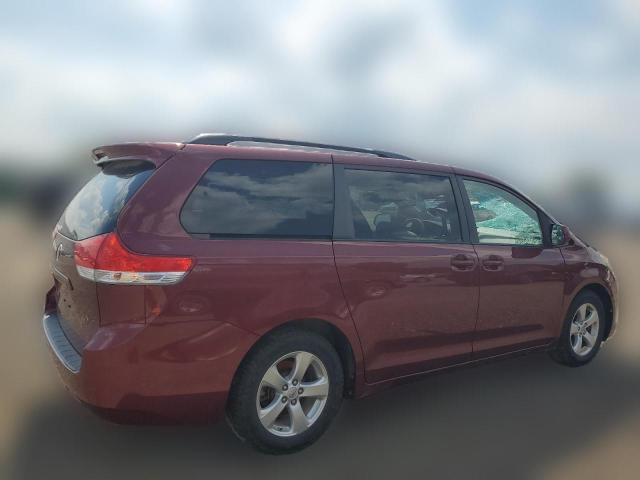 Photo 2 VIN: 5TDKK3DC7ES445543 - TOYOTA SIENNA LE 