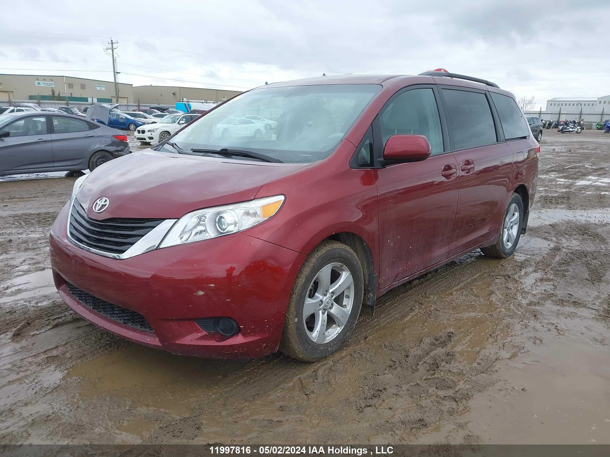 Photo 1 VIN: 5TDKK3DC7ES459801 - TOYOTA SIENNA 