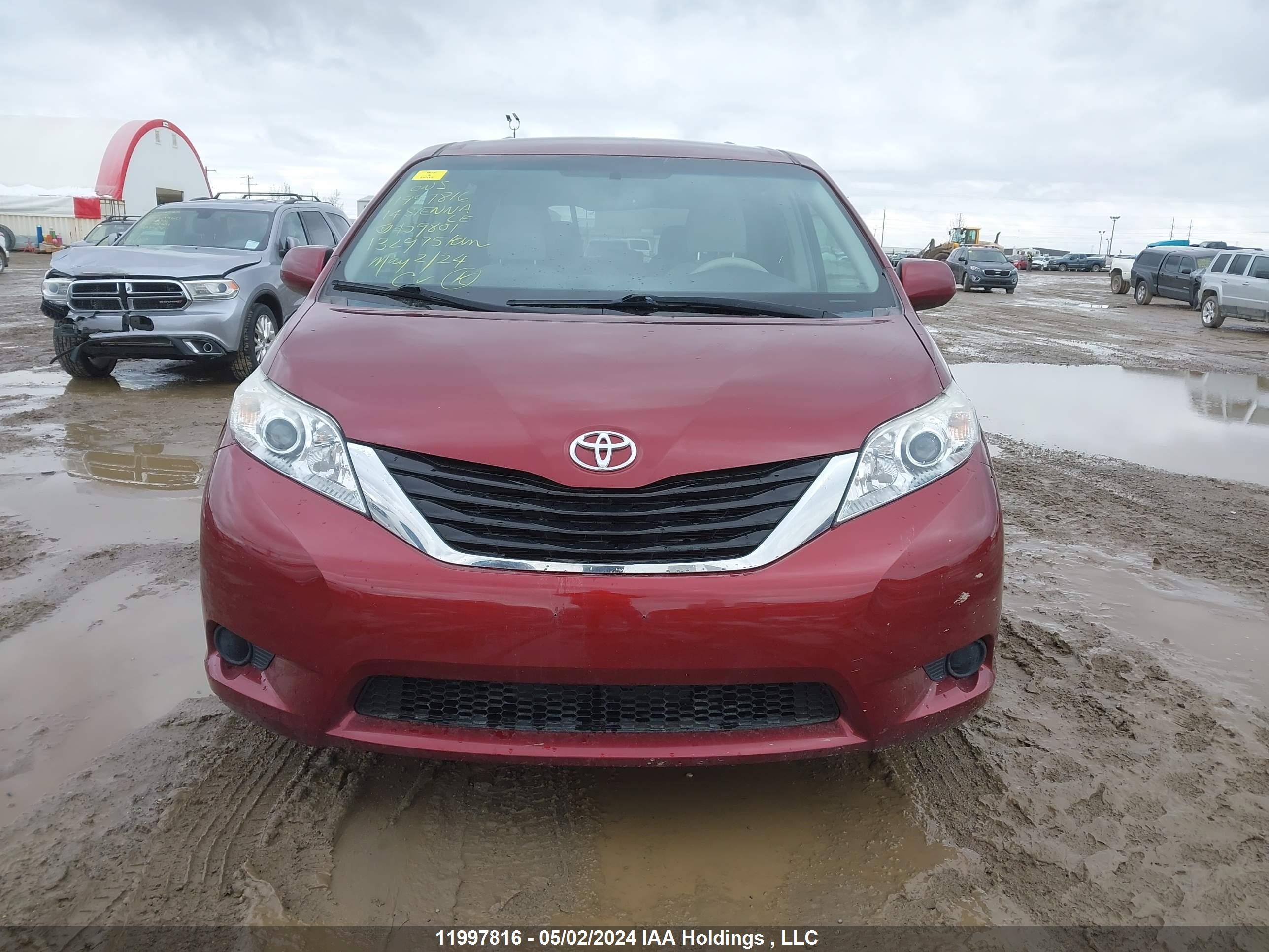 Photo 11 VIN: 5TDKK3DC7ES459801 - TOYOTA SIENNA 