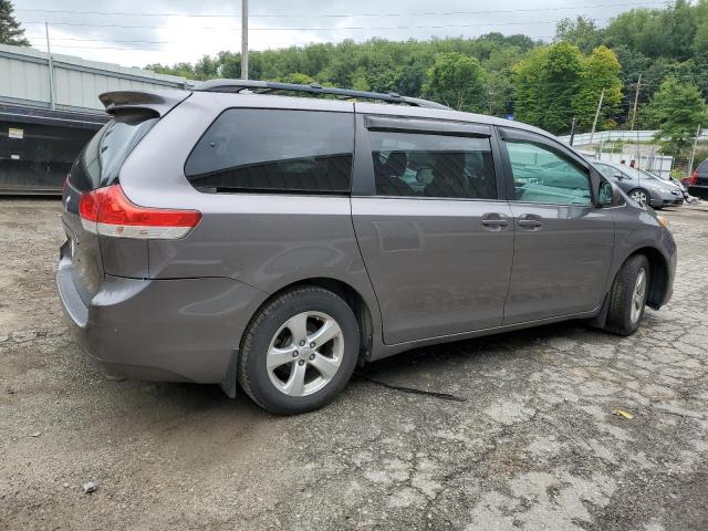 Photo 2 VIN: 5TDKK3DC7ES462083 - TOYOTA SIENNA LE 