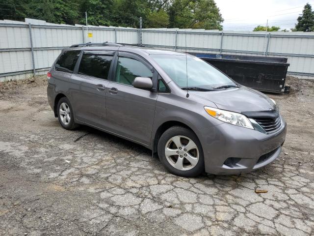 Photo 3 VIN: 5TDKK3DC7ES462083 - TOYOTA SIENNA LE 