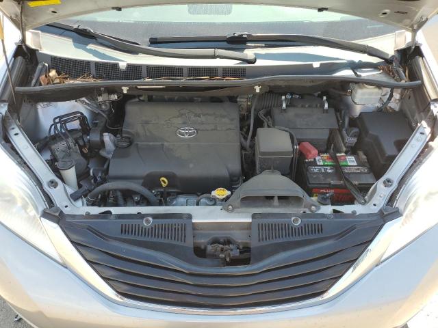 Photo 11 VIN: 5TDKK3DC7ES462701 - TOYOTA SIENNA LE 