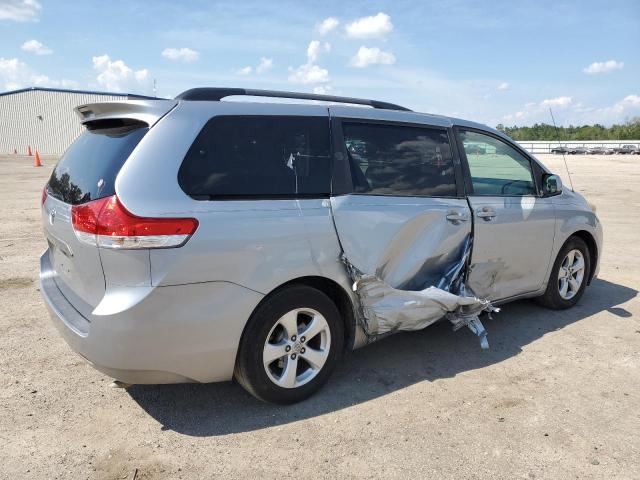 Photo 2 VIN: 5TDKK3DC7ES462701 - TOYOTA SIENNA LE 