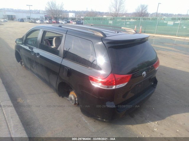 Photo 2 VIN: 5TDKK3DC7ES463055 - TOYOTA SIENNA 