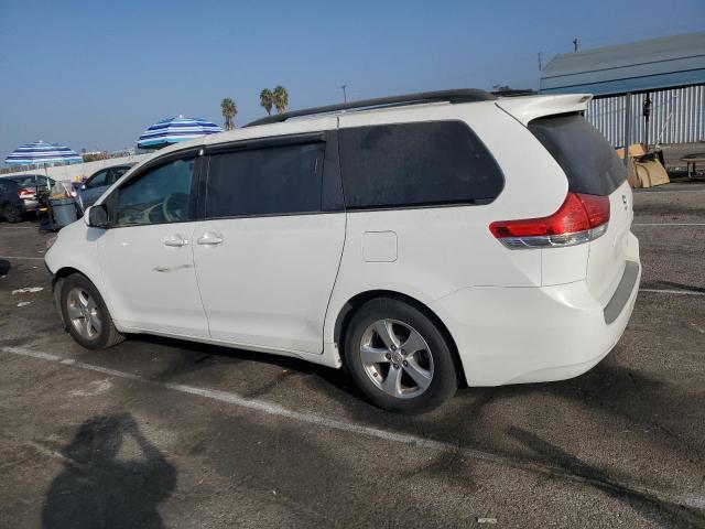 Photo 1 VIN: 5TDKK3DC7ES476551 - TOYOTA SIENNA LE 