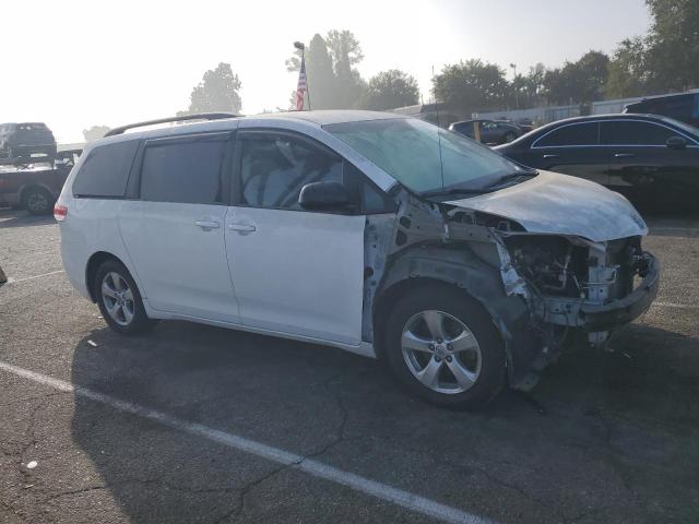 Photo 3 VIN: 5TDKK3DC7ES476551 - TOYOTA SIENNA LE 