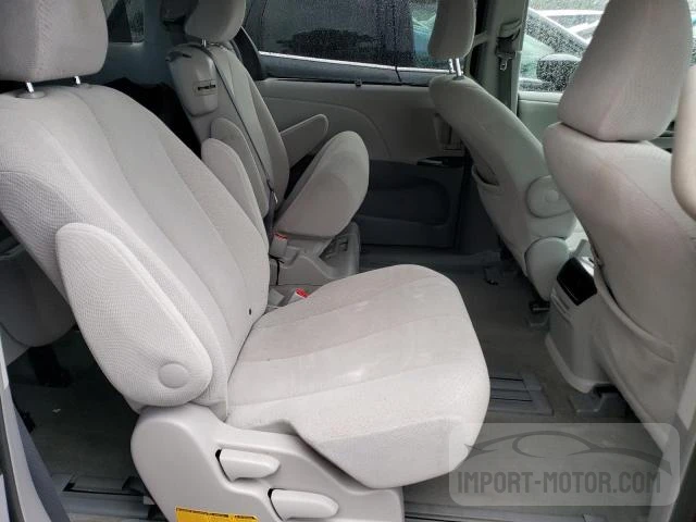 Photo 5 VIN: 5TDKK3DC7ES479739 - TOYOTA SIENNA 