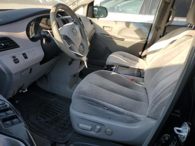 Photo 6 VIN: 5TDKK3DC7ES480700 - TOYOTA SIENNA LE 