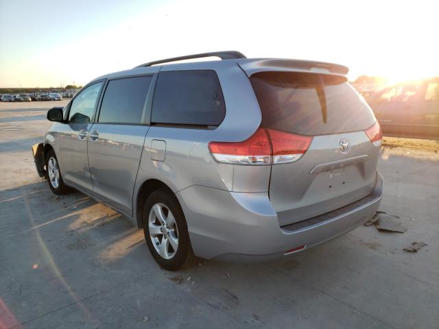 Photo 2 VIN: 5TDKK3DC7ES485430 - TOYOTA SIENNA LE 