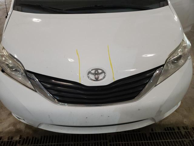 Photo 6 VIN: 5TDKK3DC7ES487288 - TOYOTA SIENNA LE 