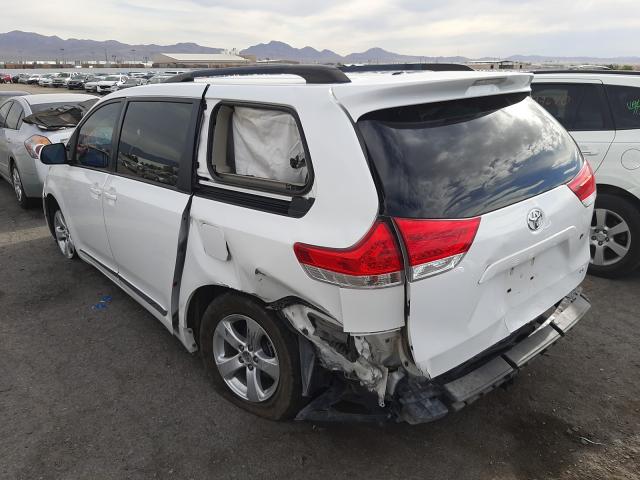 Photo 2 VIN: 5TDKK3DC7ES489252 - TOYOTA SIENNA LE 