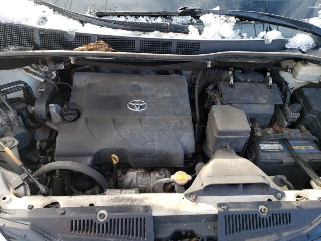 Photo 6 VIN: 5TDKK3DC7ES495343 - TOYOTA SIENNA LE 